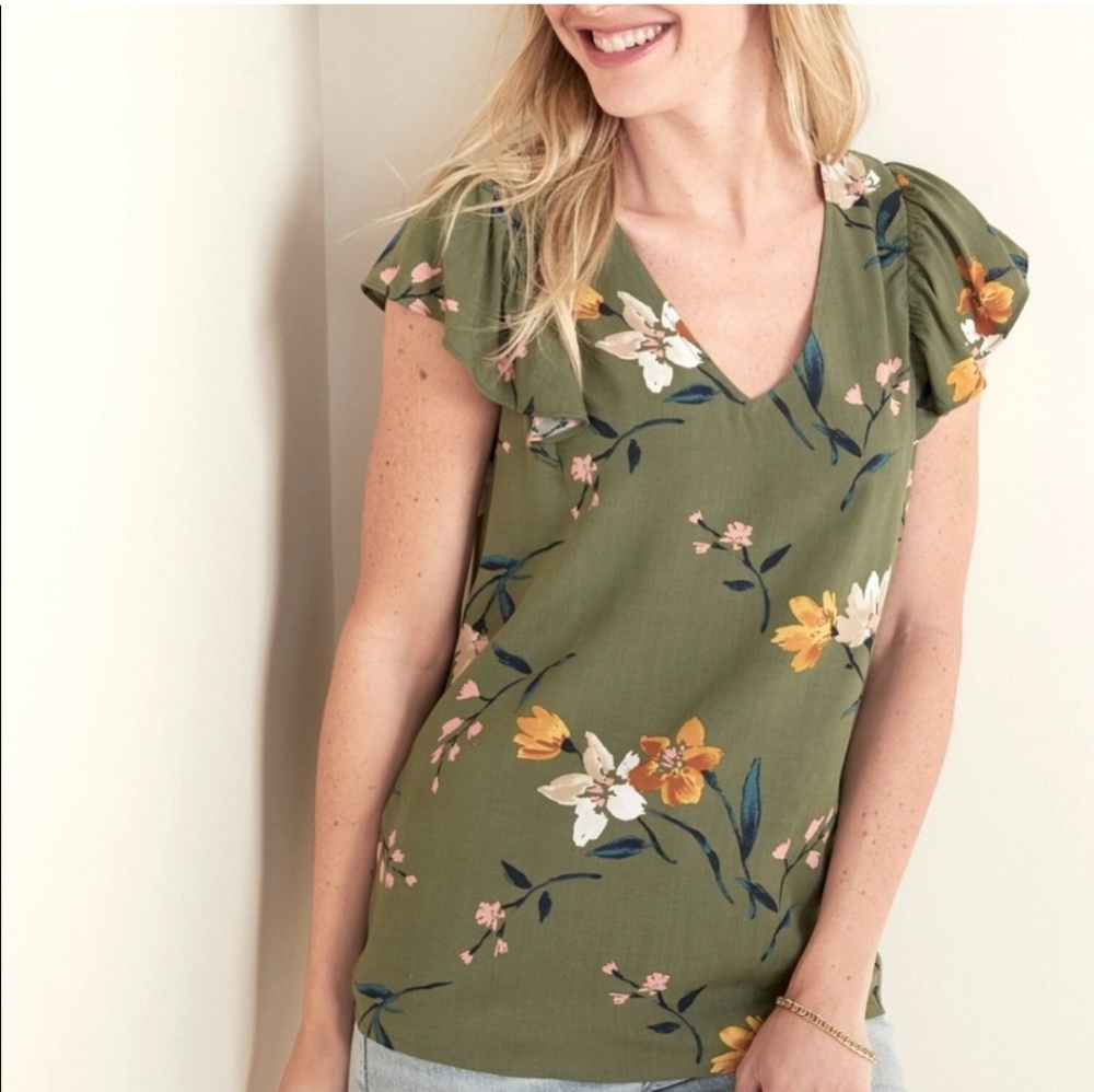 M Old Navy Flutter Sleeve Top v-Neck blouse olive